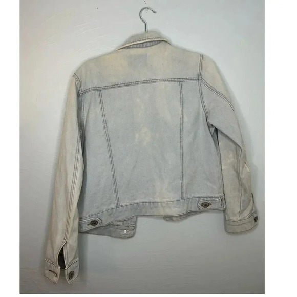 Sky & Sparrow Denim Jean Jacket Size Medium Light Wash Distressed Fall Trendy - Picture 3 of 7